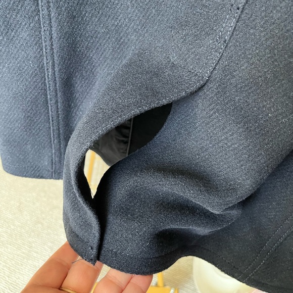 Cool and Classic Navy Wool Peacoat by Gap - Recycled Italian Wool NWT XS - Picture 8 of 9